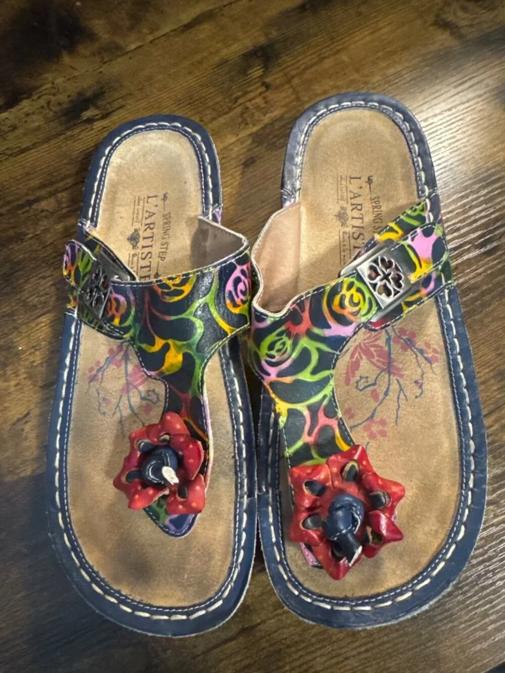 L'Artiste Aldora Sandals Hand Painted Leather Sz 38